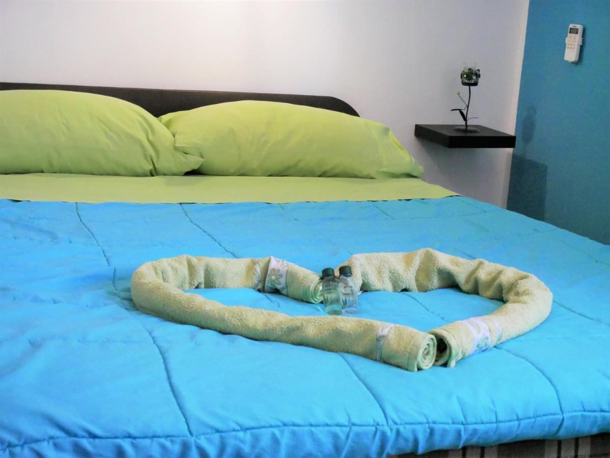 Apartments Kety ロヴィニ エクステリア 写真